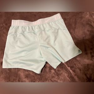 Nike Dri-Fit Trophy shorts